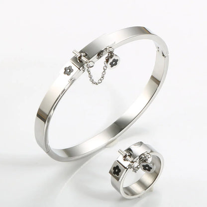 Luxury Flower Charm Bangle & Matching Rings