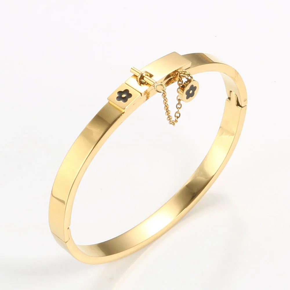 Luxury Flower Charm Bangle & Matching Rings